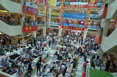 山寨機的“百貨商店” 那些年，我們手中無所不能的“萬能手機”